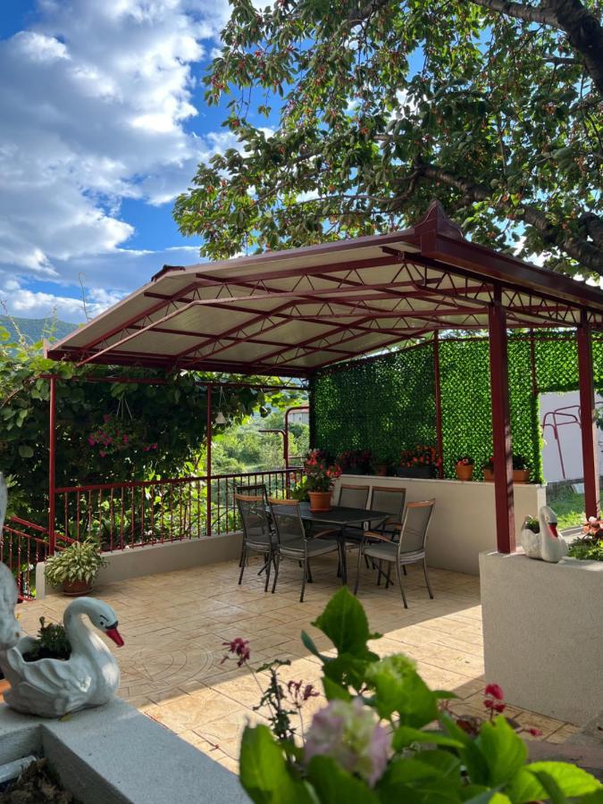 Apartament Green Valley 오미스 외부 사진